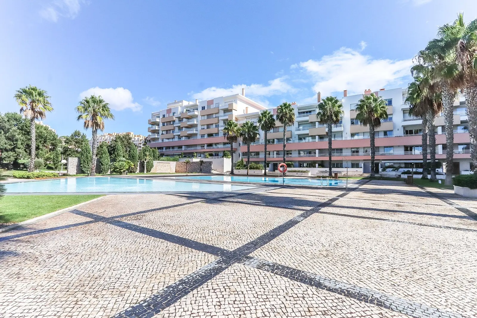 Apartment — 1 ch. — Parede