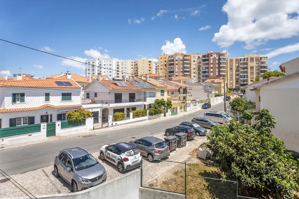 Apartment — 2 ch. — Carcavelos