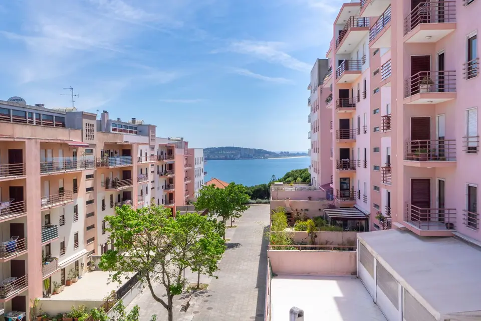 Apartment — 2 ch. — Linda A Velha