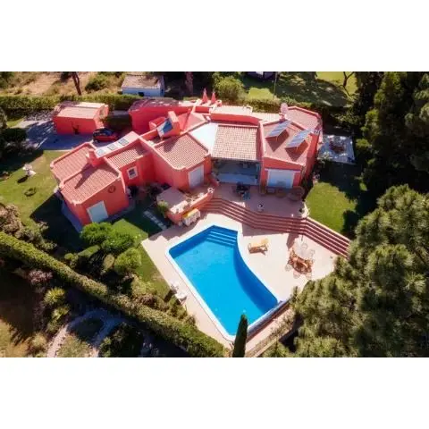 House — 4 ch. — Quarteira