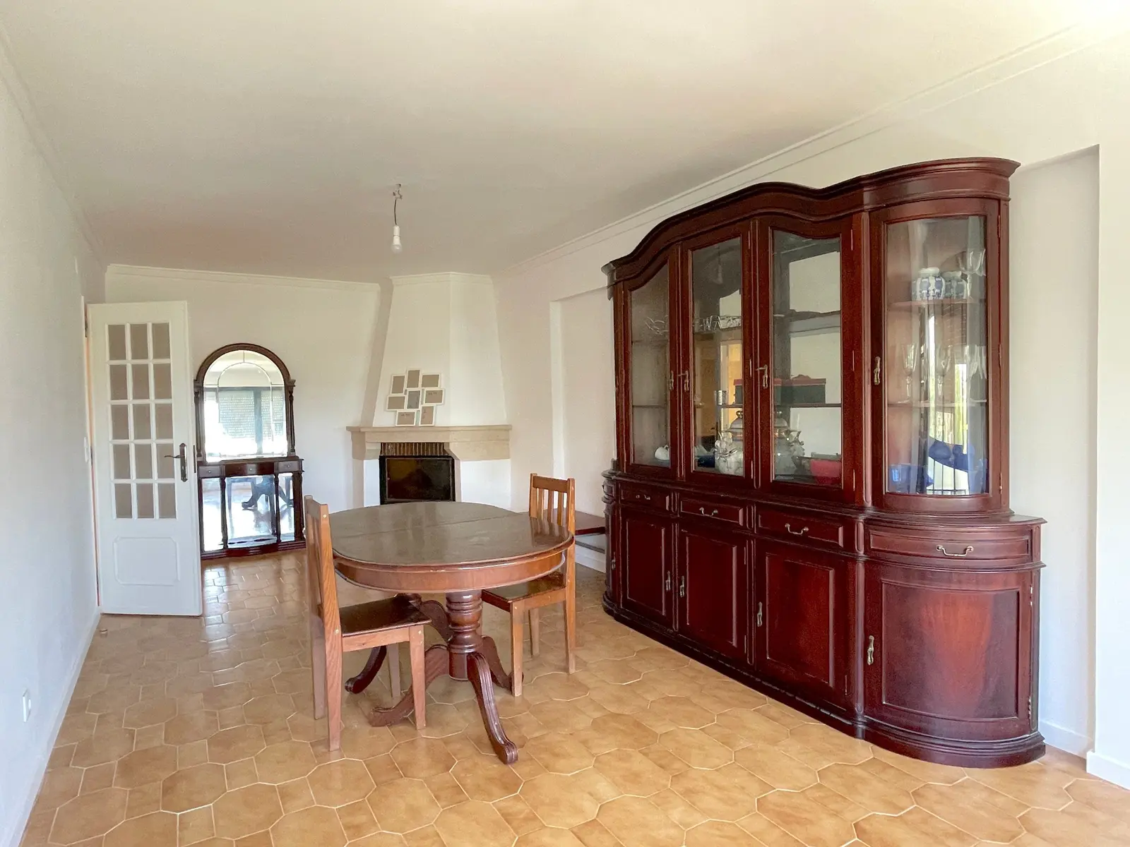 Apartment — 2 ch. — Massamá