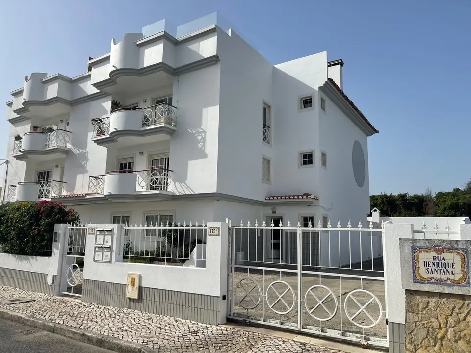 Apartment — 3 ch. — São Domingos De Rana