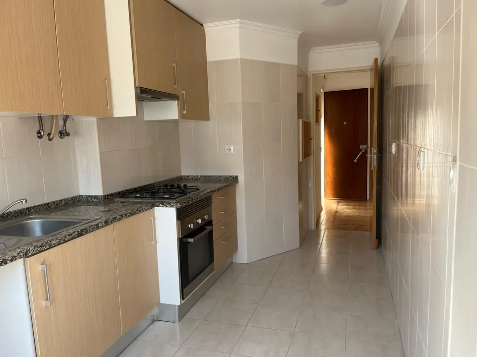 Apartment — 2 ch. — Amadora