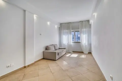 Apartment — 2 ch. — Amadora