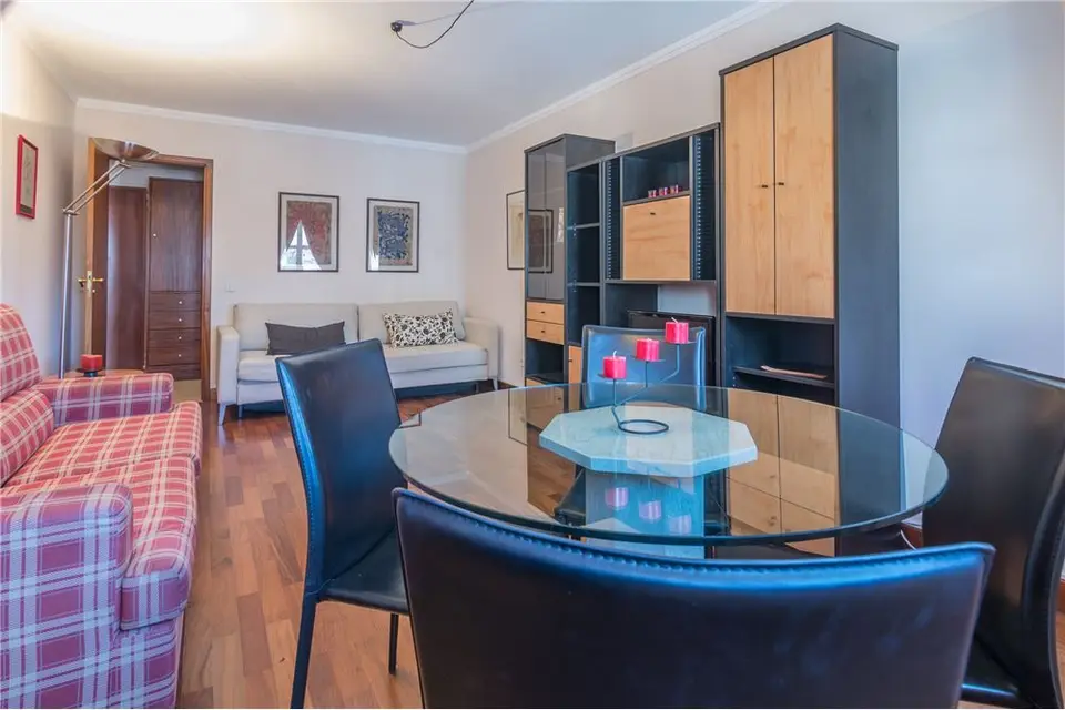 Apartment — Santa Engrácia