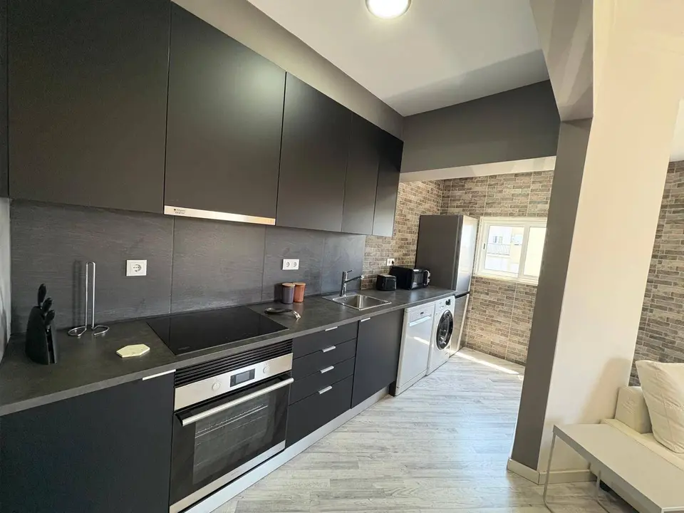 Apartment — 1 ch. — Amadora
